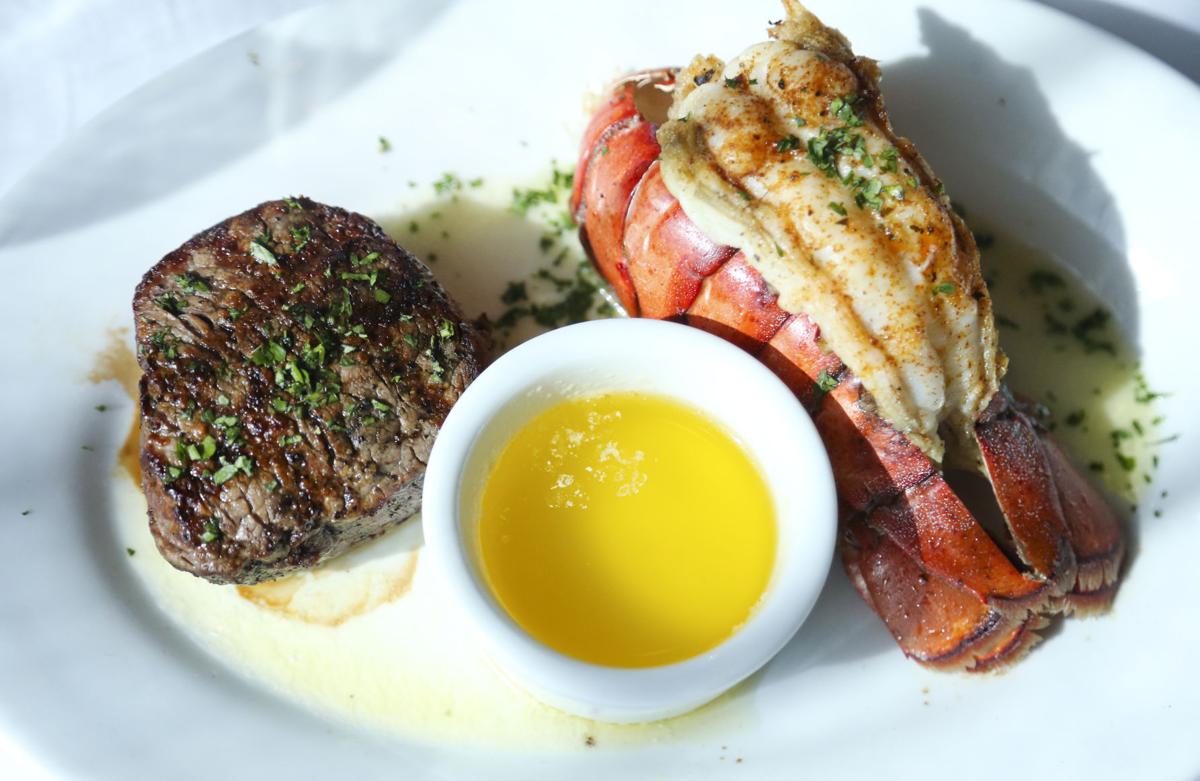 Review Ruth's Chris Steak House offers array of sizzling steaks, sides