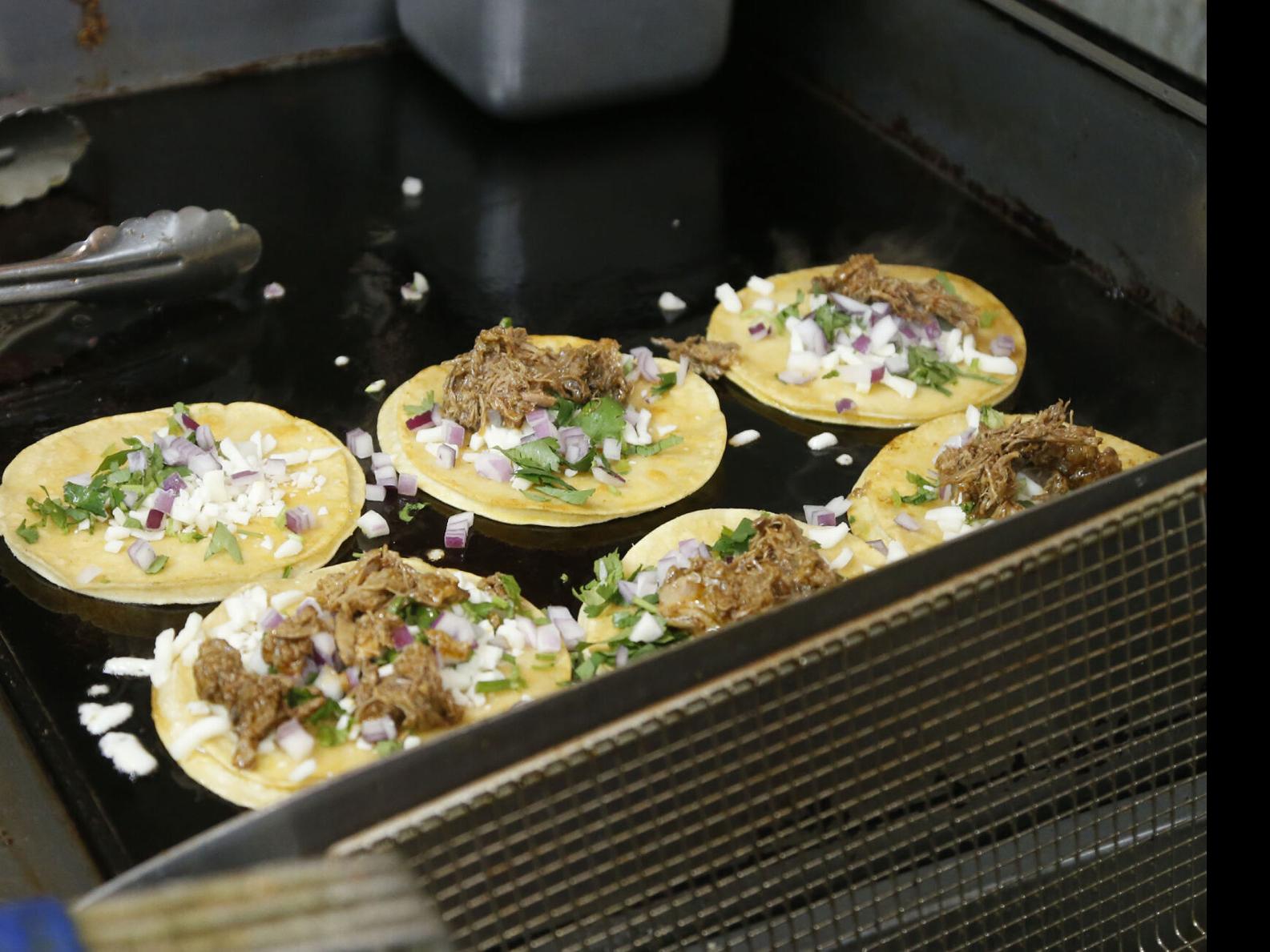 Watch Now 918 Maples Offers Fresh Mexican Food Including The Trending Birria Tacos Dining Tulsaworld Com