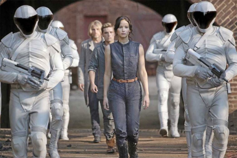 The Hunger Games: Catching Fire' Review: New Director Sparks Sequel