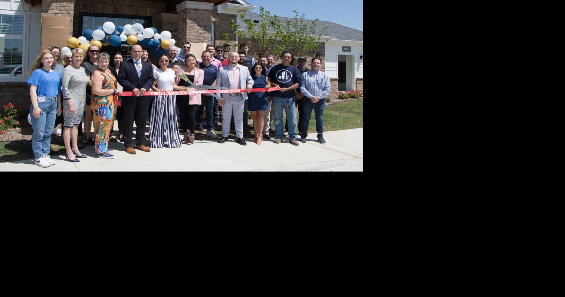 Twill Bailey Creek cuts ribbon in Owasso