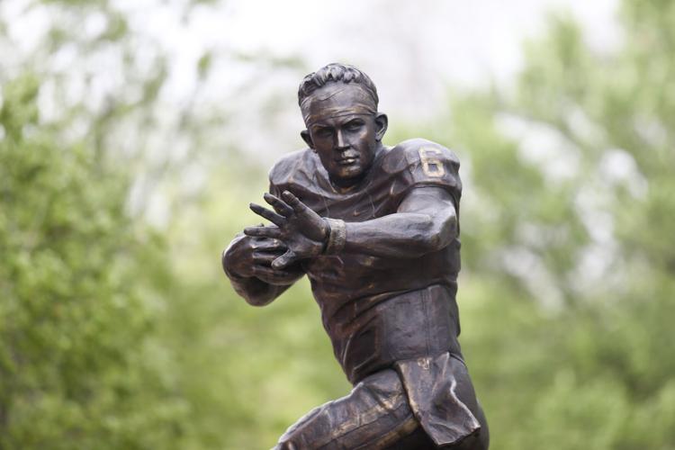 Kyler Murray statue unveiled for Oklahoma's Heisman Park