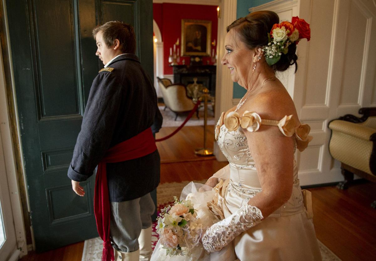 Mary Todd Marries Her Abraham Lincoln At The Birthplace Of James Monroe In A Civil War Era 6987