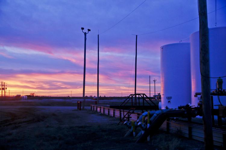 2017-02-08 ne-oilwellsim (copy)