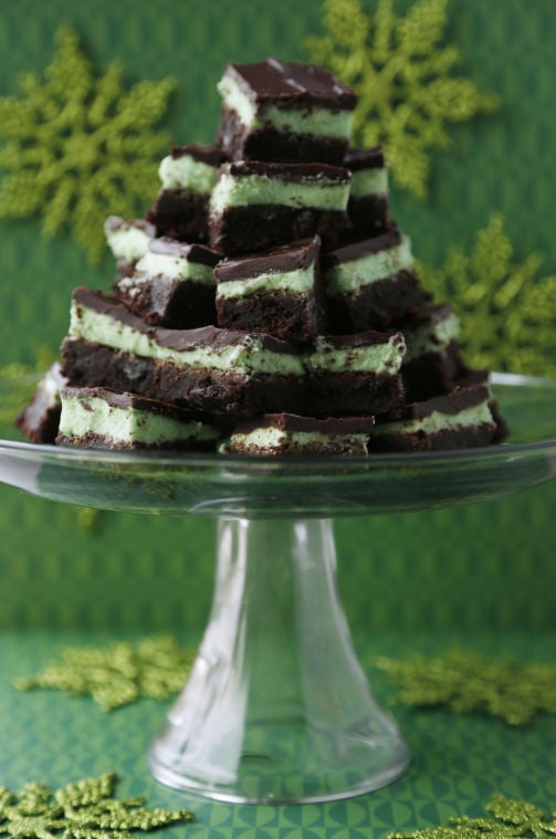 2013 12 Days of Cookies: Day 6: Chocolate Peppermint Bars