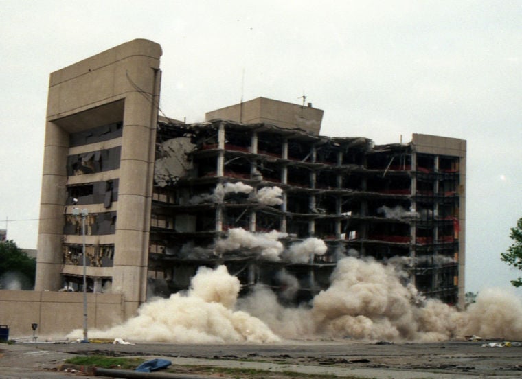 Photo Gallery: Looking Back At The Oklahoma City Bombing 20 Years Later ...