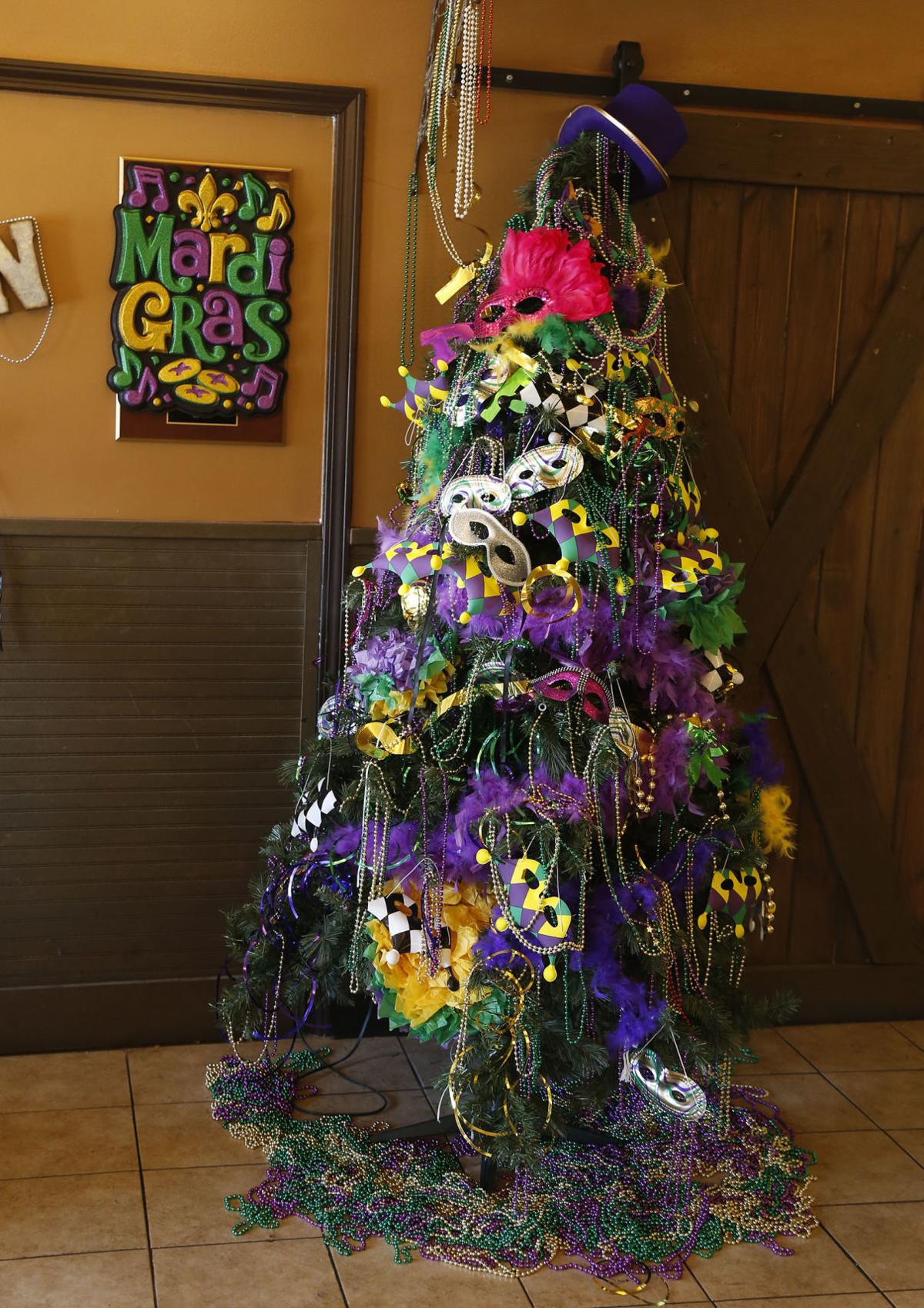 From Shrimp Boils To Parades And King Cakes Here S Your Guide To