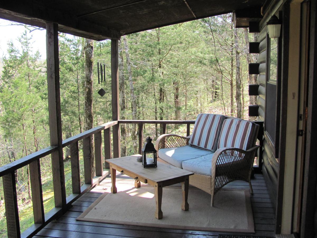 Luxury cabins in Oklahoma perfect for romantic getaways or family fun