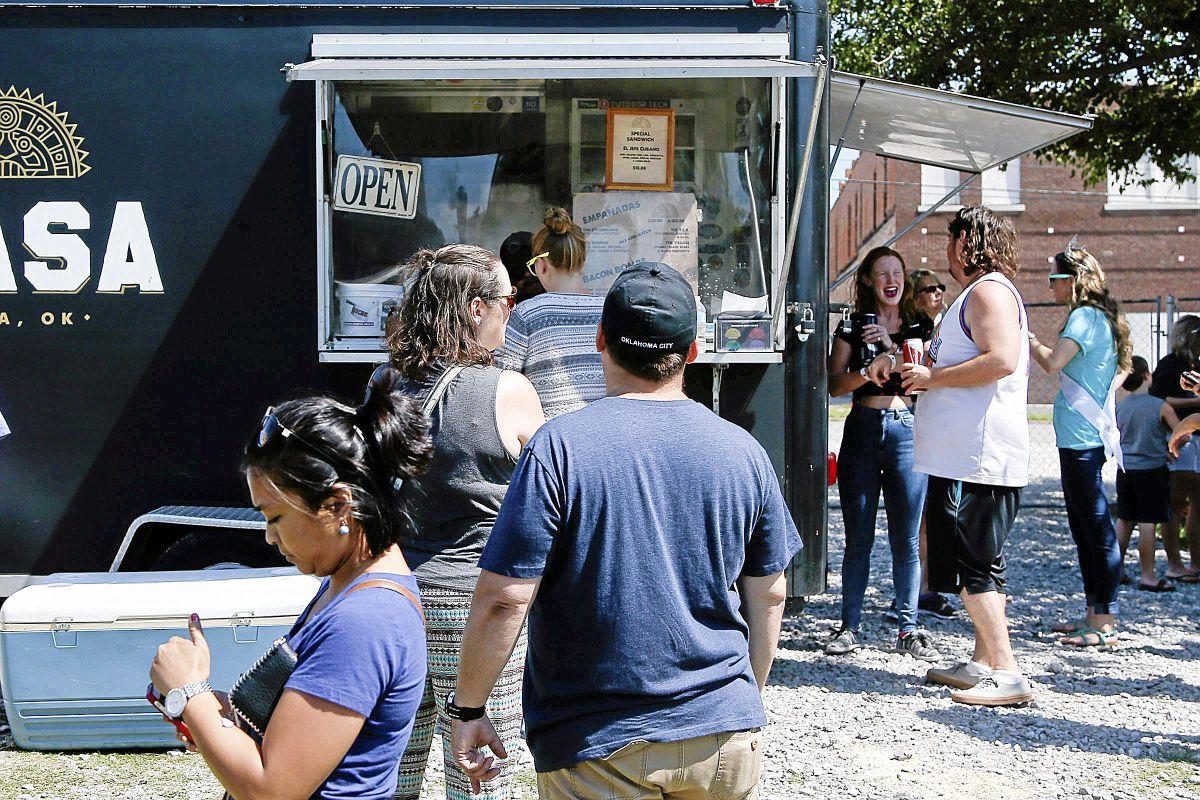 Tulsa S First Food Truck Park Reopens Today Food Cooking Tulsaworld Com