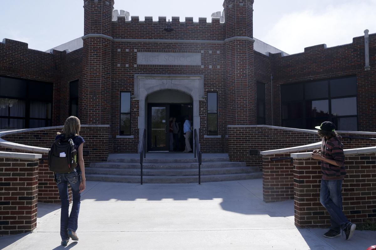 Four-day schools: A new normal or an 'alarming trend'? | Education