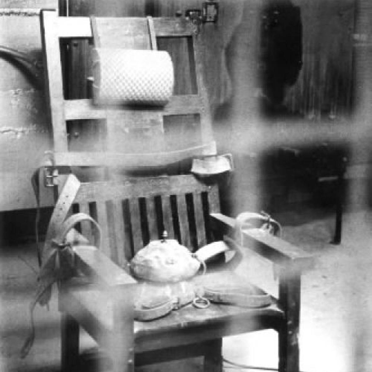 Throwback Tulsa Executioners First Used Old Sparky In 1915 History Tulsaworld Com Throwback Tulsa Executioners First Used Old Sparky In 1915 History Tulsaworld Com