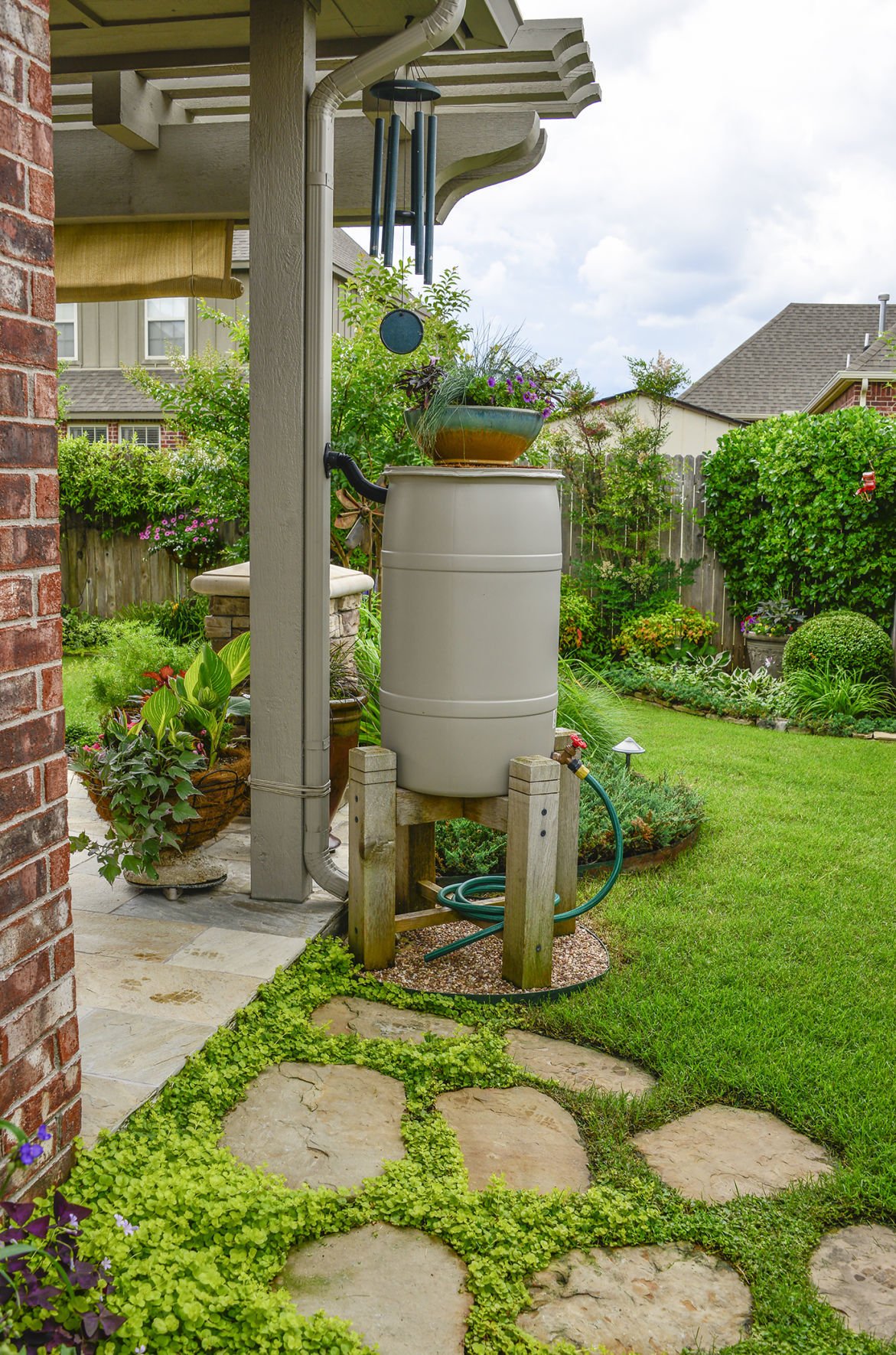 rain barrel para makaipon ng tubigrain barrel para makaipon ng tubig  