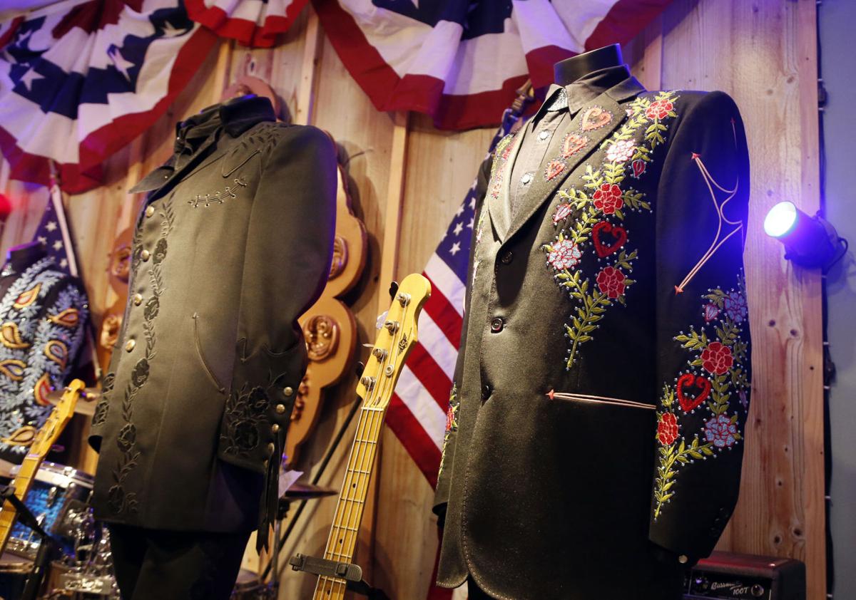 Way Out West: Marty Stuart exhibit at Woody Guthrie Center reflects ...