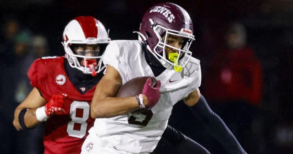 All-World football preseason voting is underway; Cast your vote now
