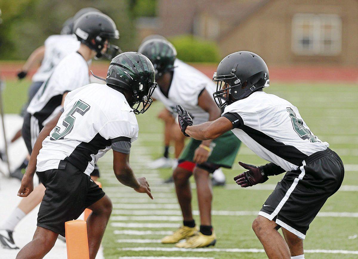 Edison's quarterback picture includes former Broken Arrow starter