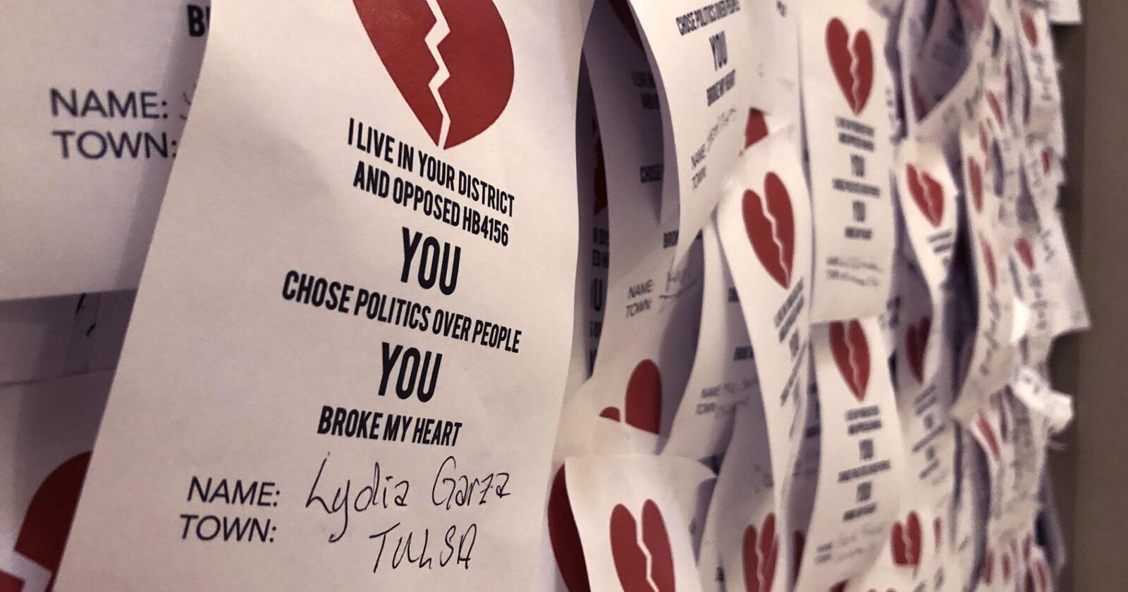 Latino community rallies at Oklahoma Capitol over new law - Vimarsana News