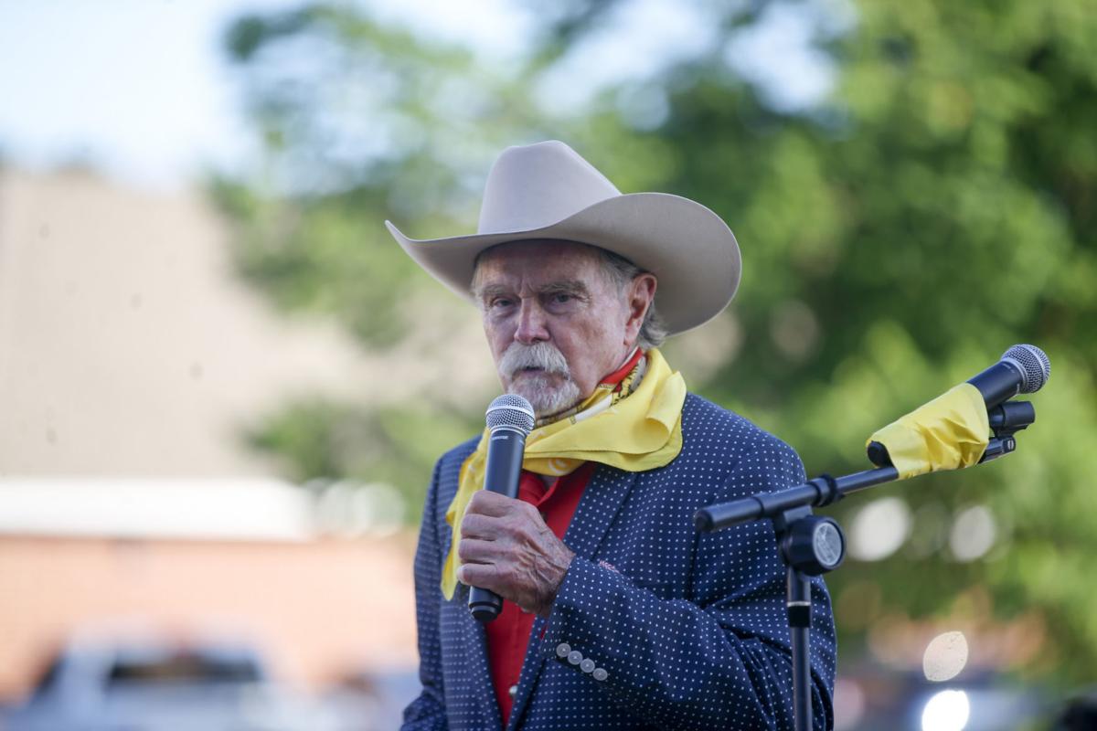 Buck Taylor