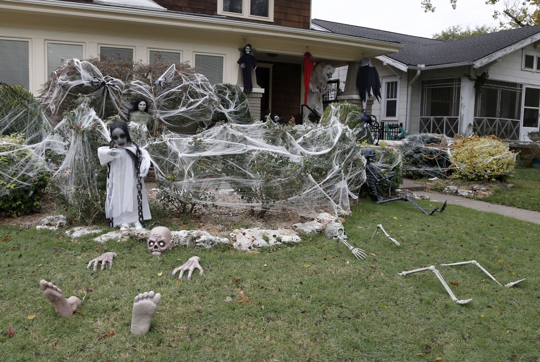 halloween decorations tulsa