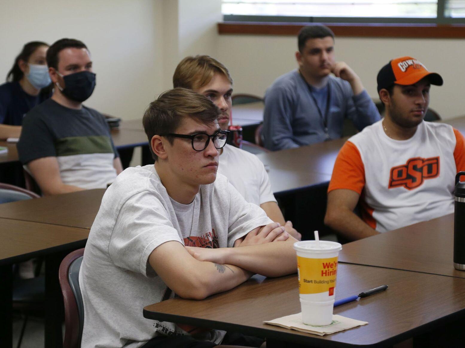 Class Of 67 Elgin High School Class Christmas Party 2021 Dates This Is Pretty Legit New 4 Year College Park Program Welcomes First Students Education Tulsaworld Com Class Of 67 Elgin High School Class Christmas Party 2021 Dates This Is Pretty Legit New 4 Year College Park Program Welcomes First Students Education Tulsaworld Com