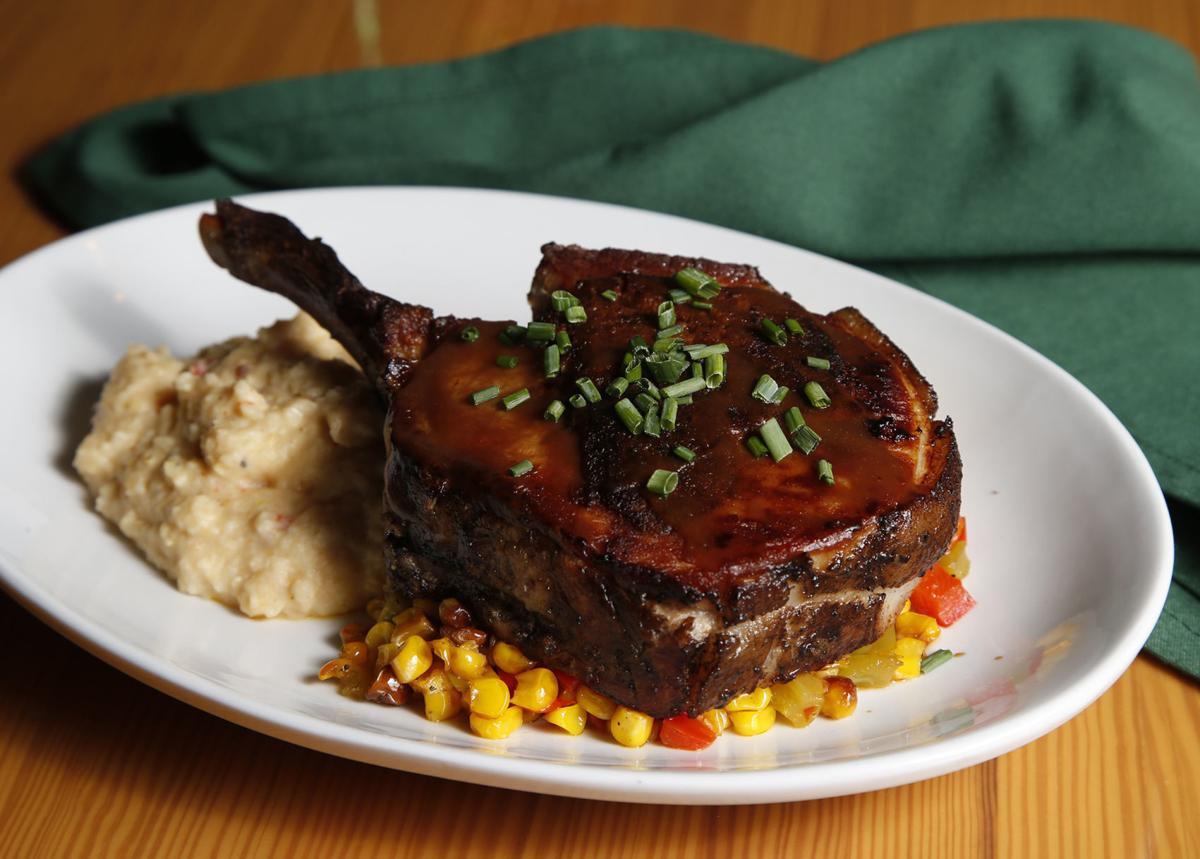 The life and death of the sublime society of beef steaks