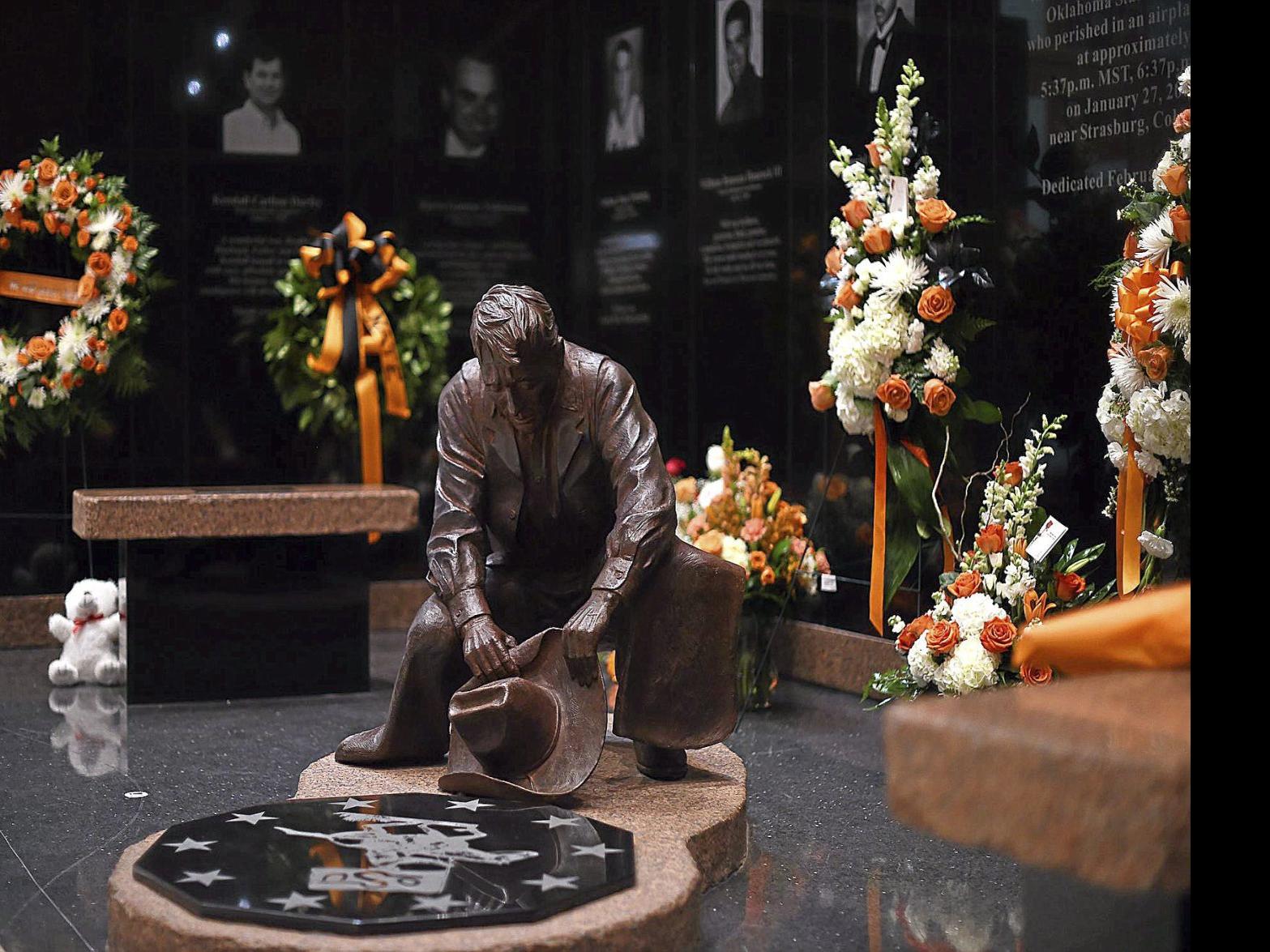 19 Years Ago Remembering The 10 Victims Of The 2001 Osu Plane