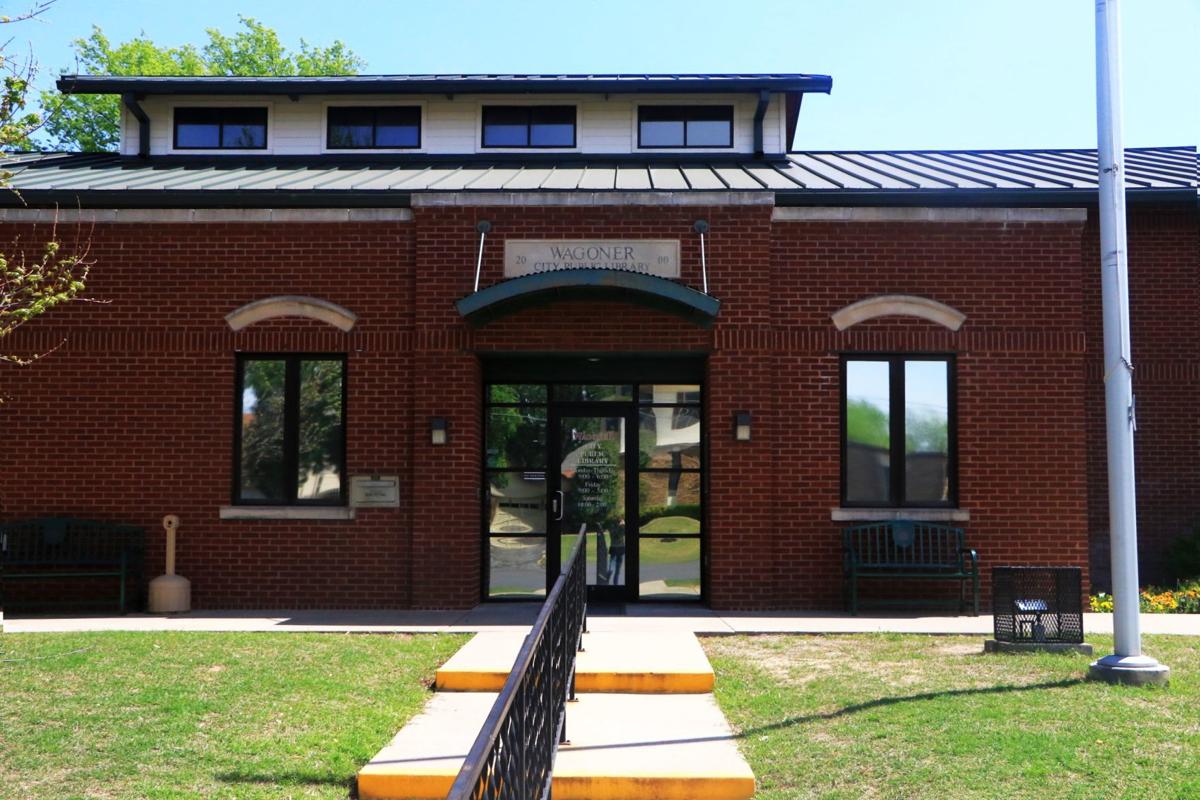 Wagoner_library reopens