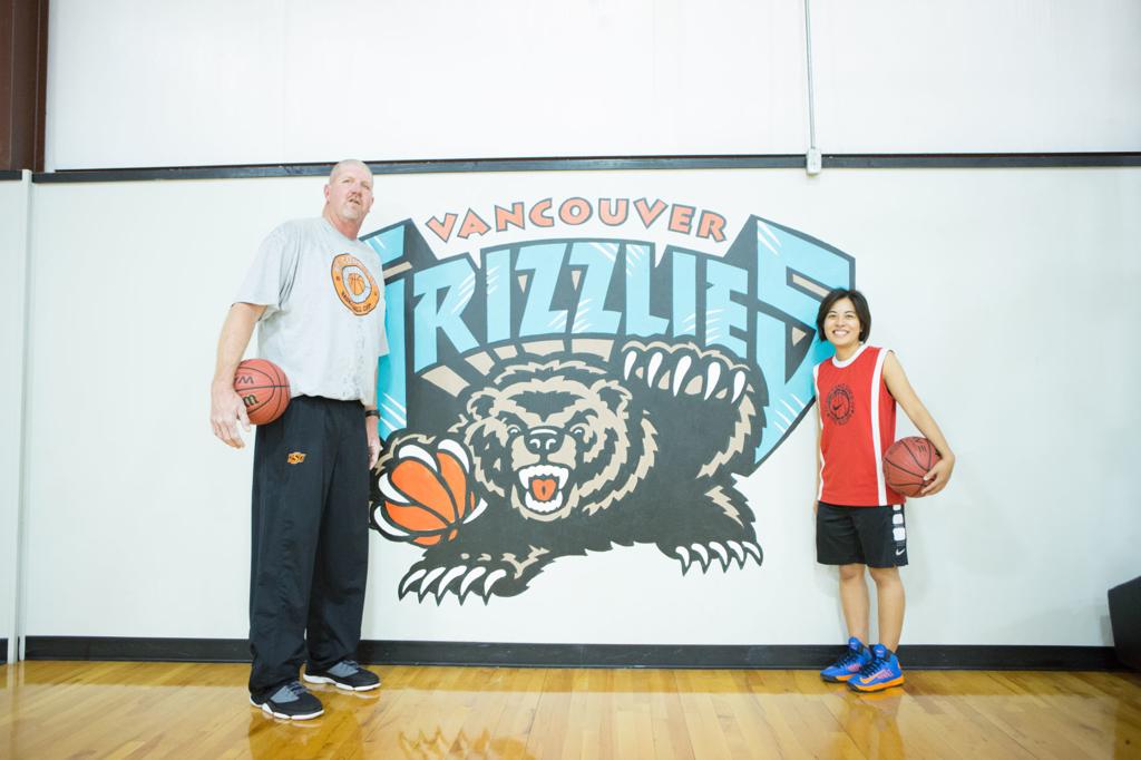 Finding Big Country Tells Of Filmmaker S Full Court Press To Find