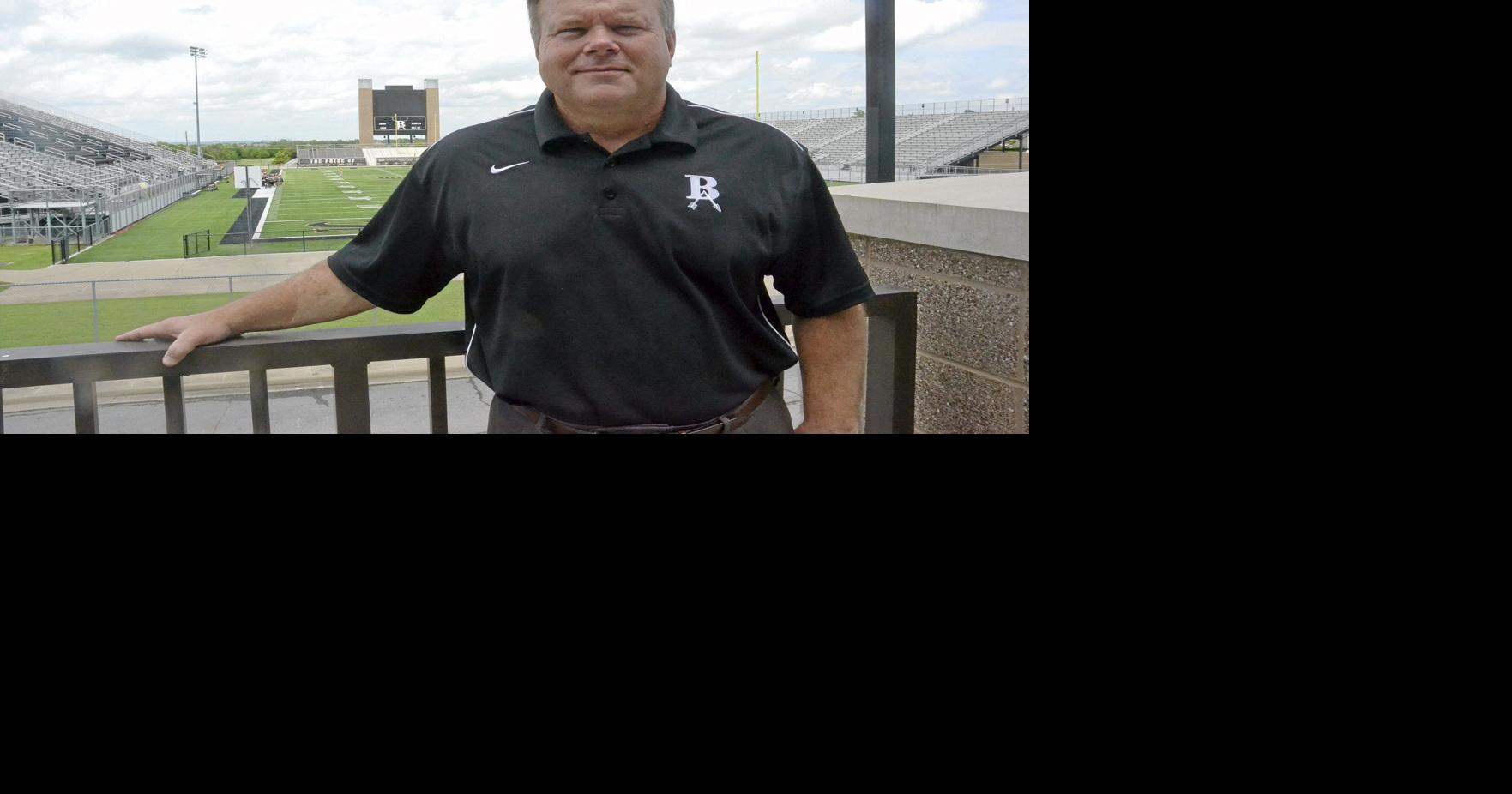 Constant Change: After 25 years, Ken Ellett continues to look forward