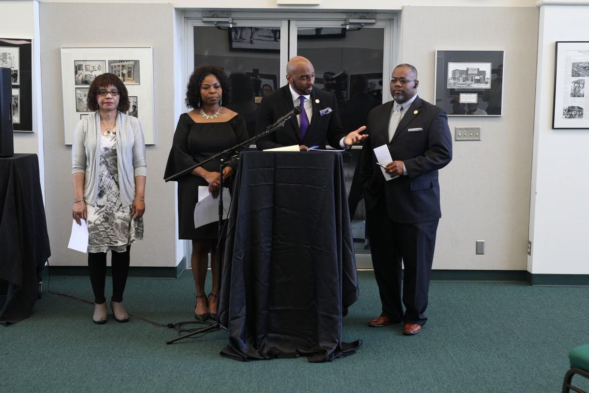 Freedmen Call For Boycott Of Creek Nation Laud Federal Resolution Aimed At Severing Tribe S U S Ties State And Regional News Tulsaworld Com
