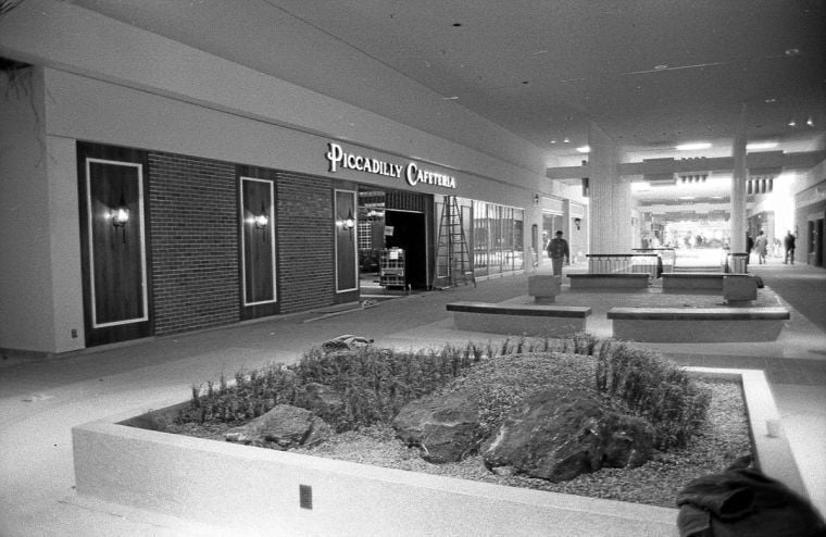 Throwback Tulsa Indoor Shopping Mall Was New For Tulsans In 67