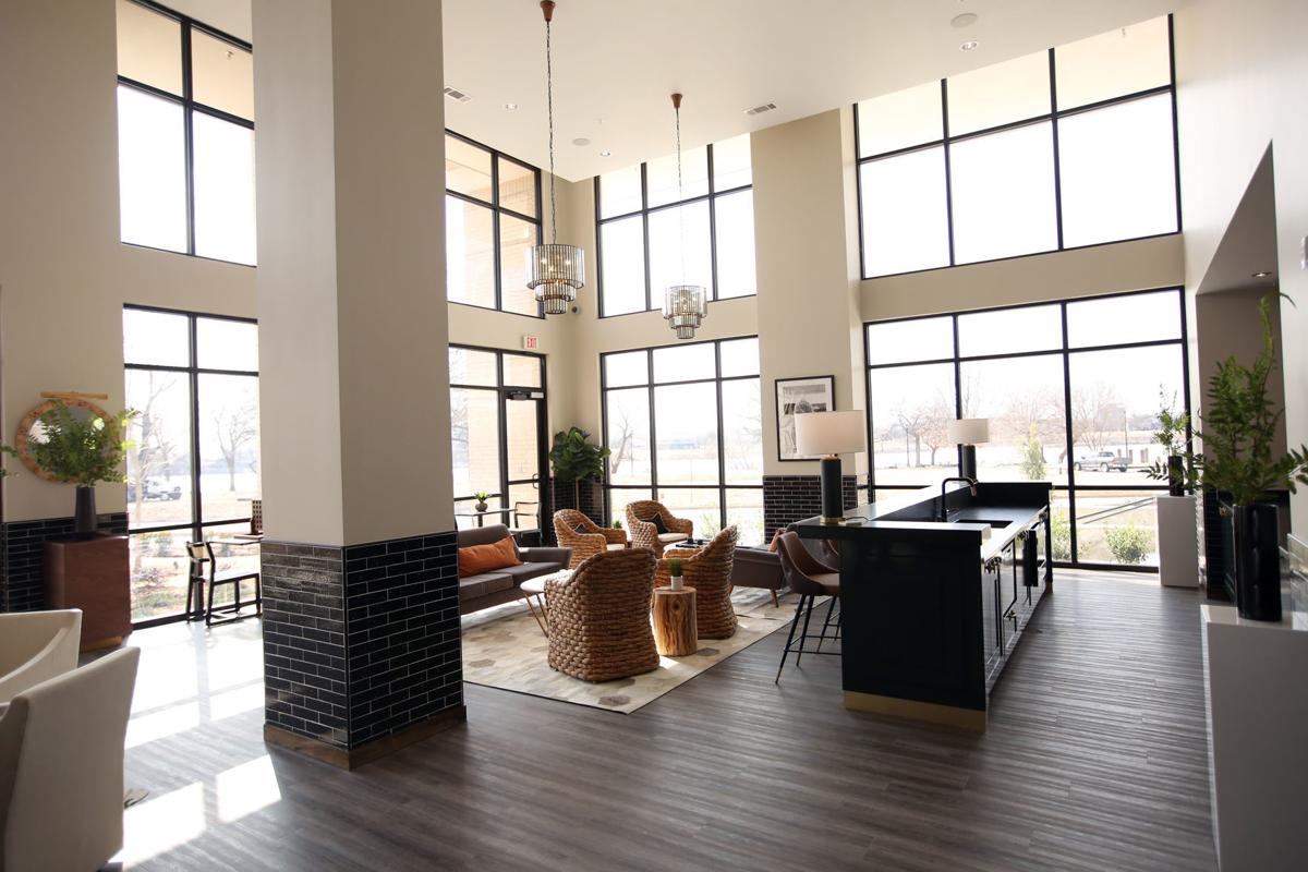 Cosmopolitan apartments on Riverside Drive offers prime location for