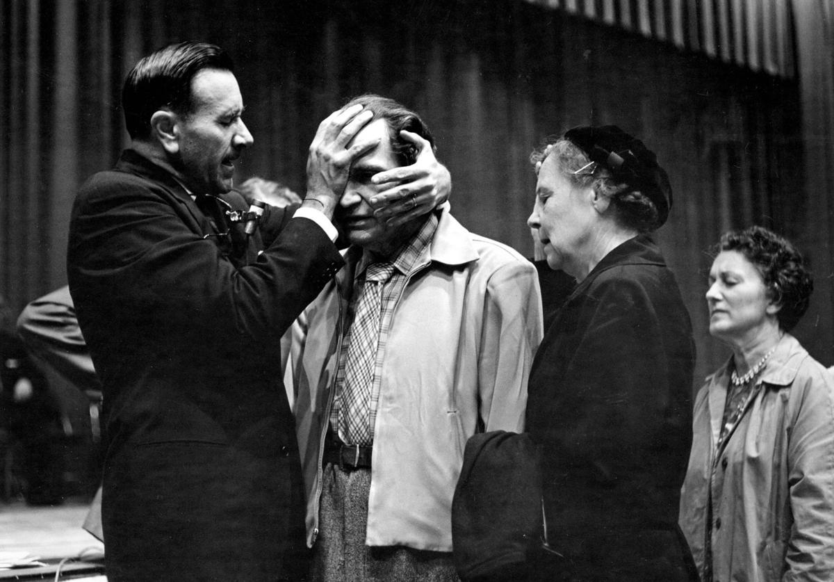 On his 100th birthday, here are 21 photos of the life and times of Oral ...