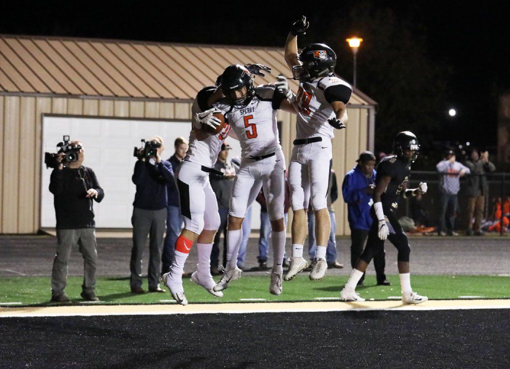 High school football, Week 12 On muddy field, Sperry runs over