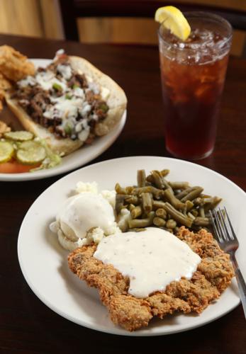 Review: Lilly's Diner is bright, new dining choice in Catoosa