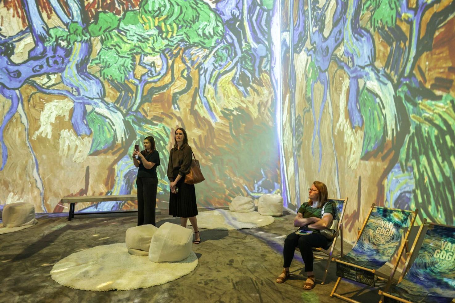 Immersive Van Gogh exhibit opens in Tulsa