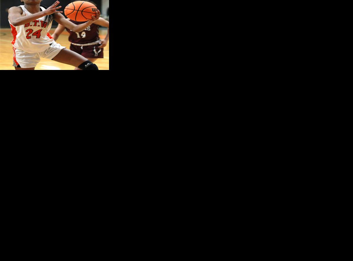 Girls Basketball B T Washington Standout Wyvette Mayberry
