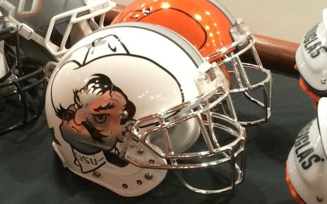 oklahoma state white helmet