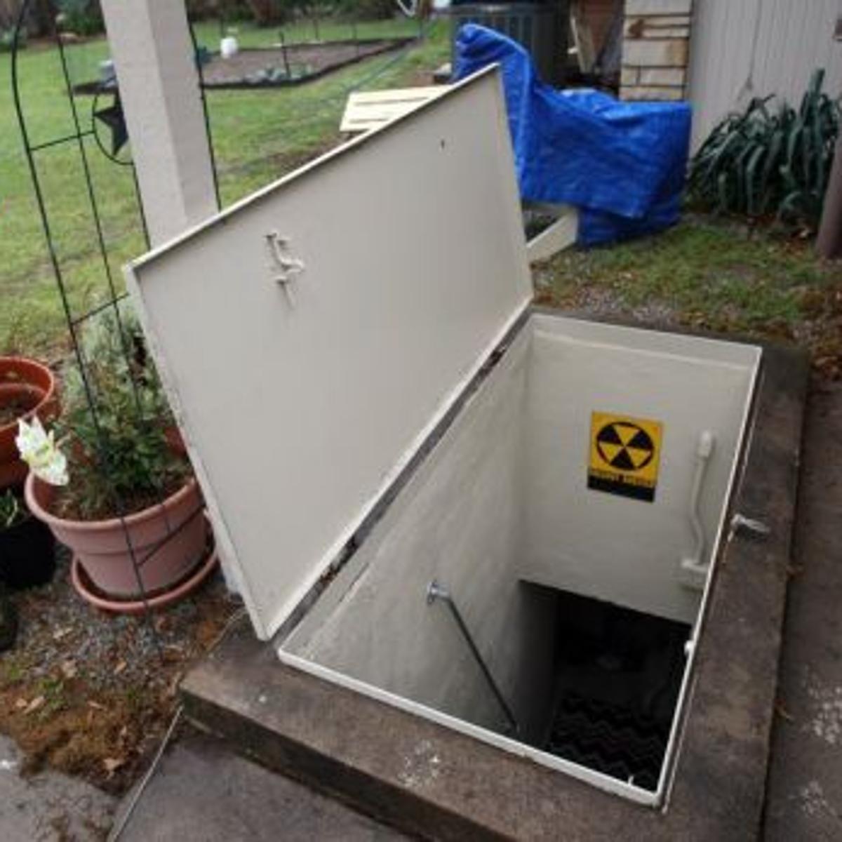 Tulsans Turn Bomb Shelter Into Space For Fun Games Archive