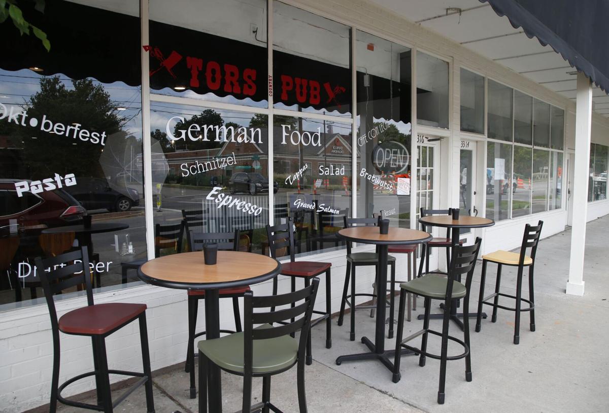 Review Tors Country Pub Brings Flavors Of Germany To Brookside Dining Tulsaworld Com