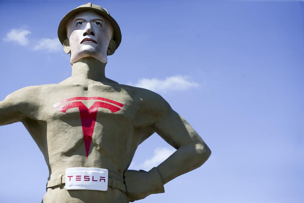 Watch Now Tesla In Tulsa Supporters Unveil Reenvisioned Golden