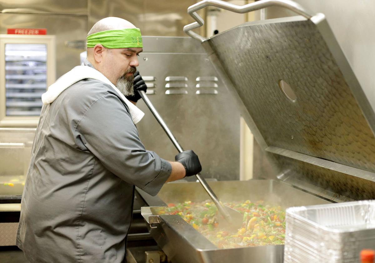 Look For The Helpers Food Bank Chef Goes Extra Mile To Provide Staggering Number Of Meals To Needy Local News Tulsaworld Com