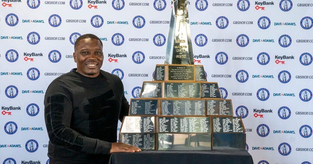 Tim Winn built Hall of Fame hoop legacy in both high school and college