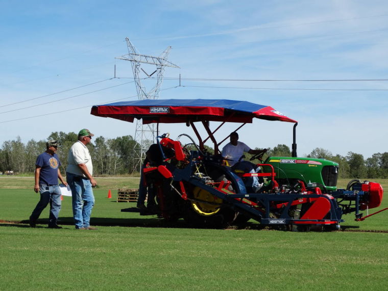 Local Sod Farmers Harvest Good Relationships At Sod Field Days Archive Tulsaworld Com
