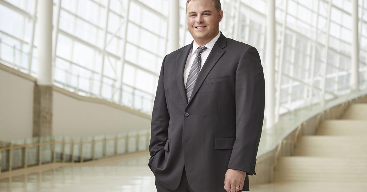 Manhattan Construction Group selects Larry Rooney as president