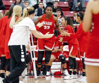High Schools How Prague S Chantae Embry Took A Nontraditional