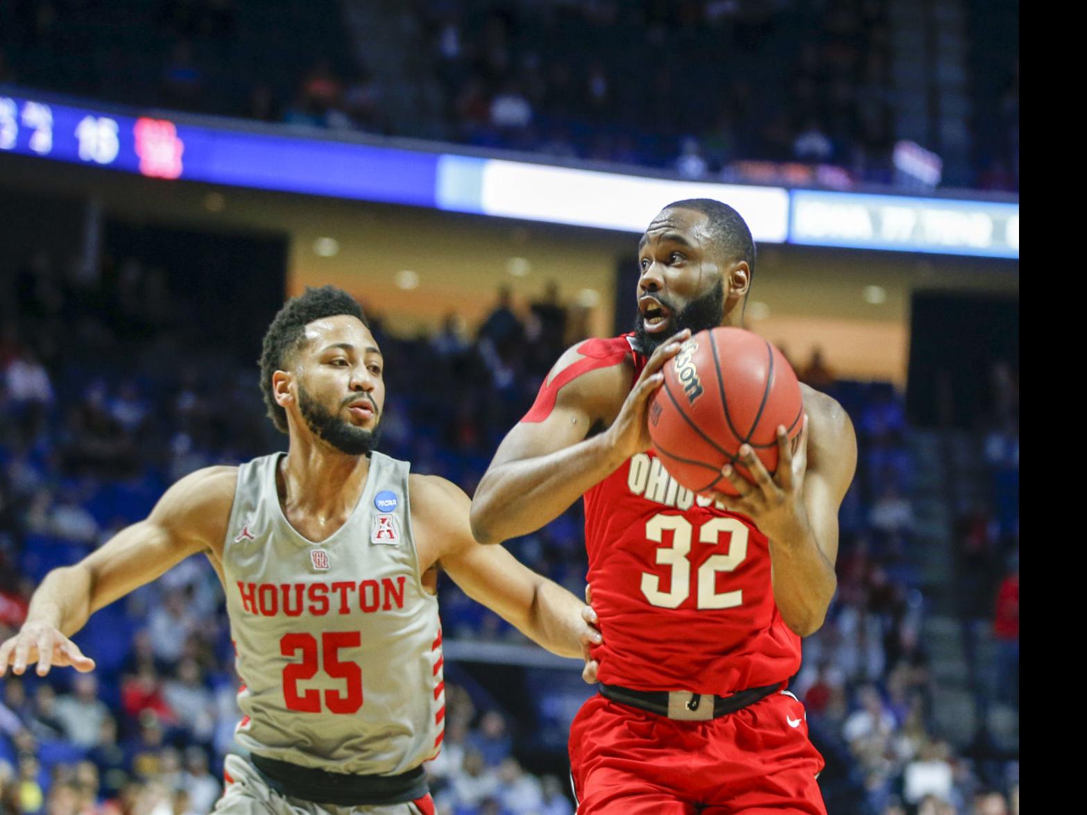 Ncaa Tournament In Tulsa Houston Defeats Ohio State Advances To