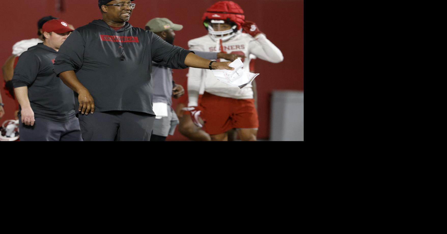 OU football's Todd Bates pleased with Nigel Smith and Trent Wilson's offseason progress