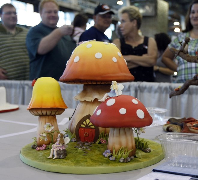 Cake makers, fans flock to Sugar Art Show at Tulsa State Fair