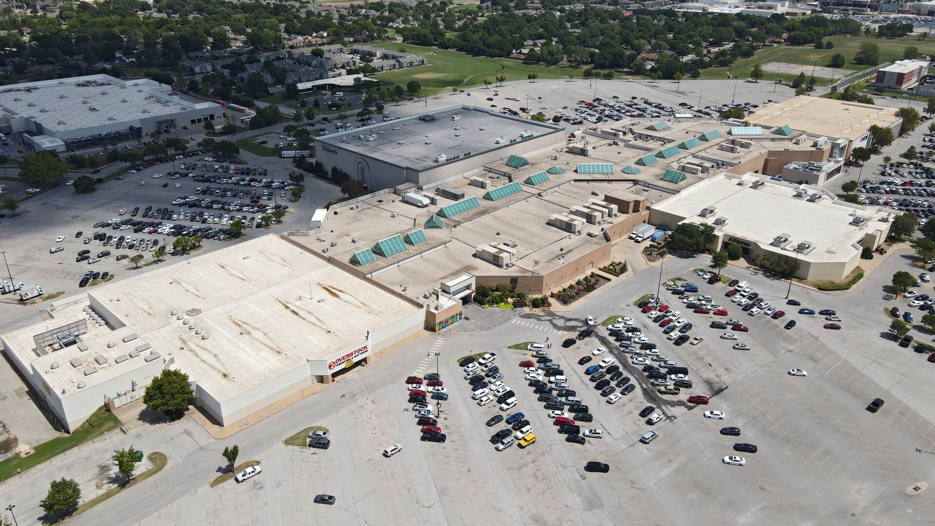 Fossil woodland sales hills mall