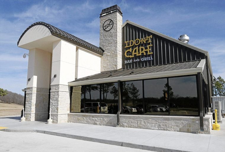 Review I Don T Care Bar Grill Outside Catoosa Off To Fast Start Dining Tulsaworld Com