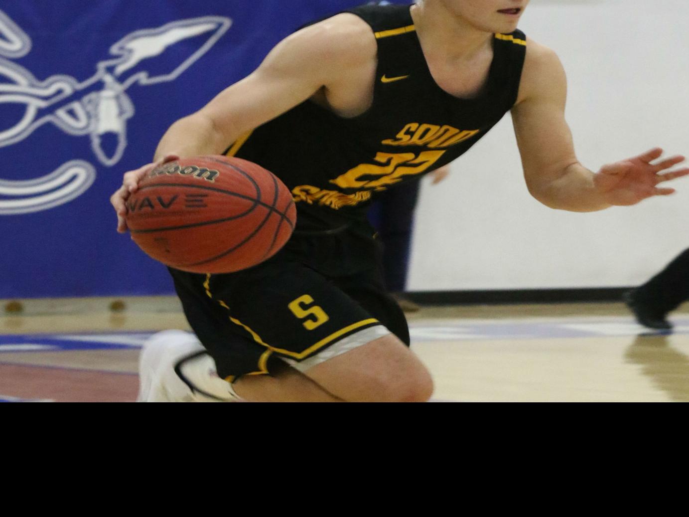 Boys Basketball No 6 Sandites Knock Off No 4 Sapulpa 70 64